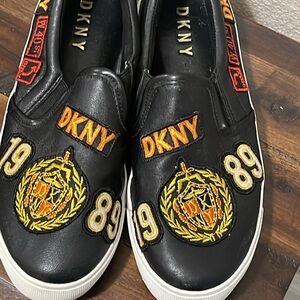 DKNY Limited Edition Braylee Black Leather
1989 Patchwork Academy Sneakers Sz 7